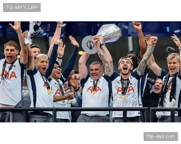 罗梅罗表现回暖助力热刺崛起,球迷热议主力状态成焦点 罗梅罗表现回暖助力热刺崛起,球迷热议主力状态成焦点