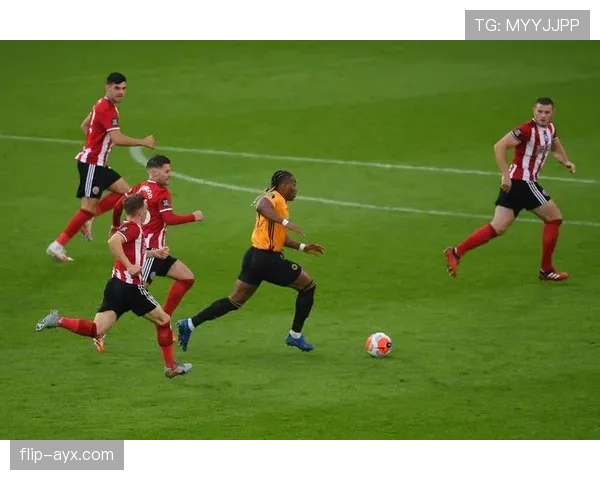 伊根关键助攻助球队逆转，英超赛季表现抢眼引关注