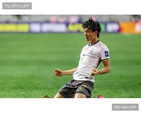 尤文图斯青训系统再现新星,未来足球展现竞争力增强的趋势 尤文图斯青训系统再现新星,未来足球展现竞争力增强的趋势