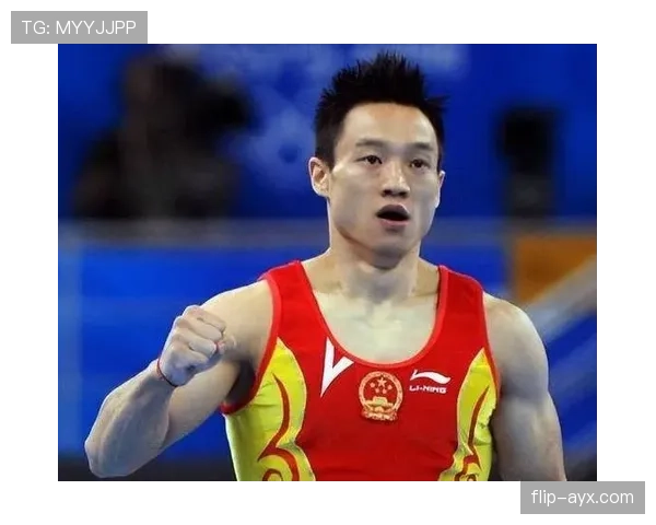 杨威赛场上铁汉,家里却藏着个“软萌宝贝”你绝对想不到